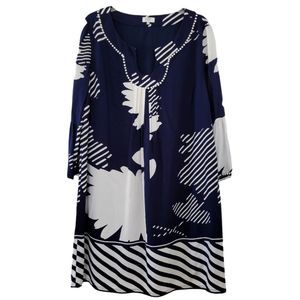 CROWN & IVY Bellsleeved Dress with Keyhole Neckline Navy/White Floral Pattern